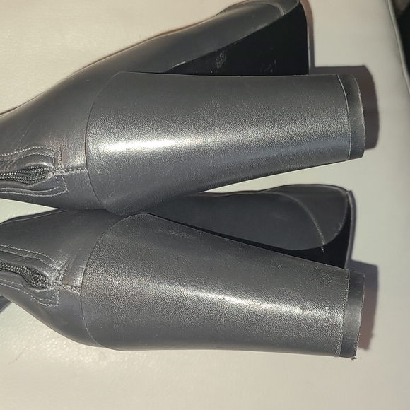 Kenneth Cole gray leather tall boots - Picture 6 of 10